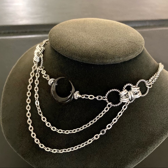 Handmade maille choker & Black crecent moon lunula horns charm goth necklace - Picture 12 of 15